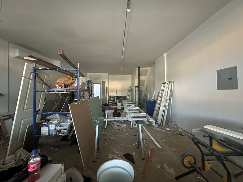 11464 Merrick Blvd, Jamaica, NY à louer - Photo de l’immeuble – Image 1 sur 10