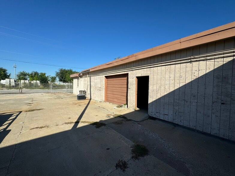 1011 S 10th St, Kansas City, KS à vendre - Photo de l’immeuble – Image 2 sur 6