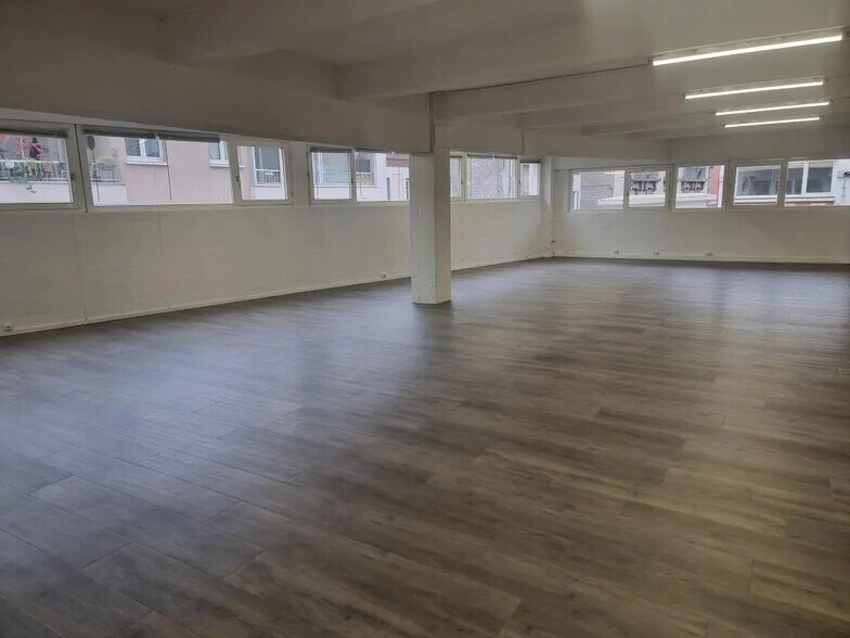 Bureau dans Montreuil à louer - Photo intérieure – Image 2 sur 7