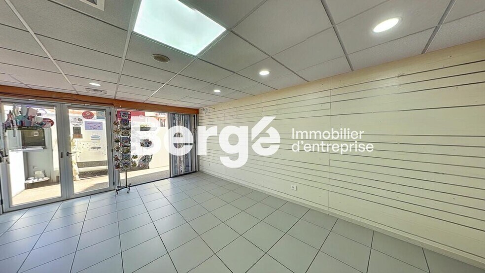 Local commercial dans Grasse à louer - Photo intérieure – Image 1 sur 4