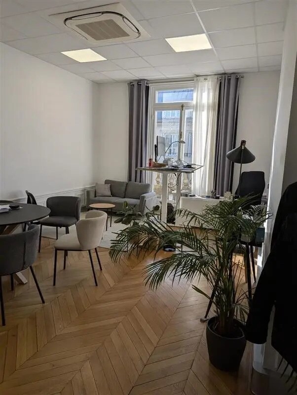 Bureau dans Paris à louer Photo intérieure– Image 1 sur 17