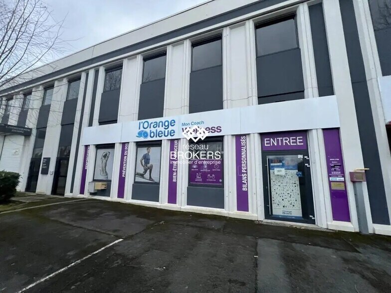 16 Avenue Du Québec, Villebon-sur-Yvette à louer - Photo de l’immeuble – Image 2 sur 2
