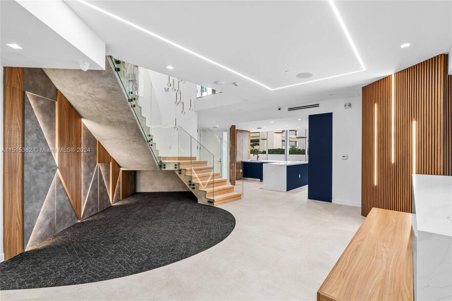 1300 Brickell Bay Dr, Miami, FL à vendre - Photo intérieure – Image 3 sur 17