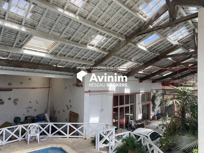 Local commercial dans Draguignan à vendre - Photo de l’immeuble – Image 3 sur 26