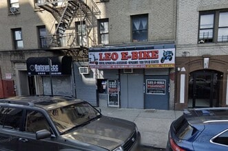 2271 Morris Ave, Bronx, NY à louer Photo de l’immeuble– Image 1 sur 4