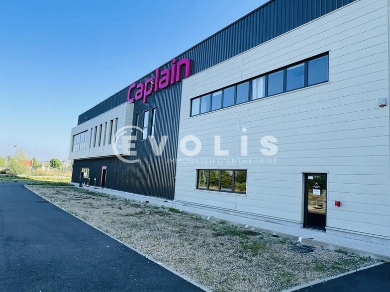 6 Rue Clément Ader, Brie-Comte-Robert à louer - Photo de l’immeuble – Image 2 sur 18