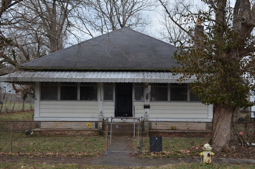 5320 Ebersole Ave, Cincinnati, OH à vendre - Photo principale – Image 1 sur 1