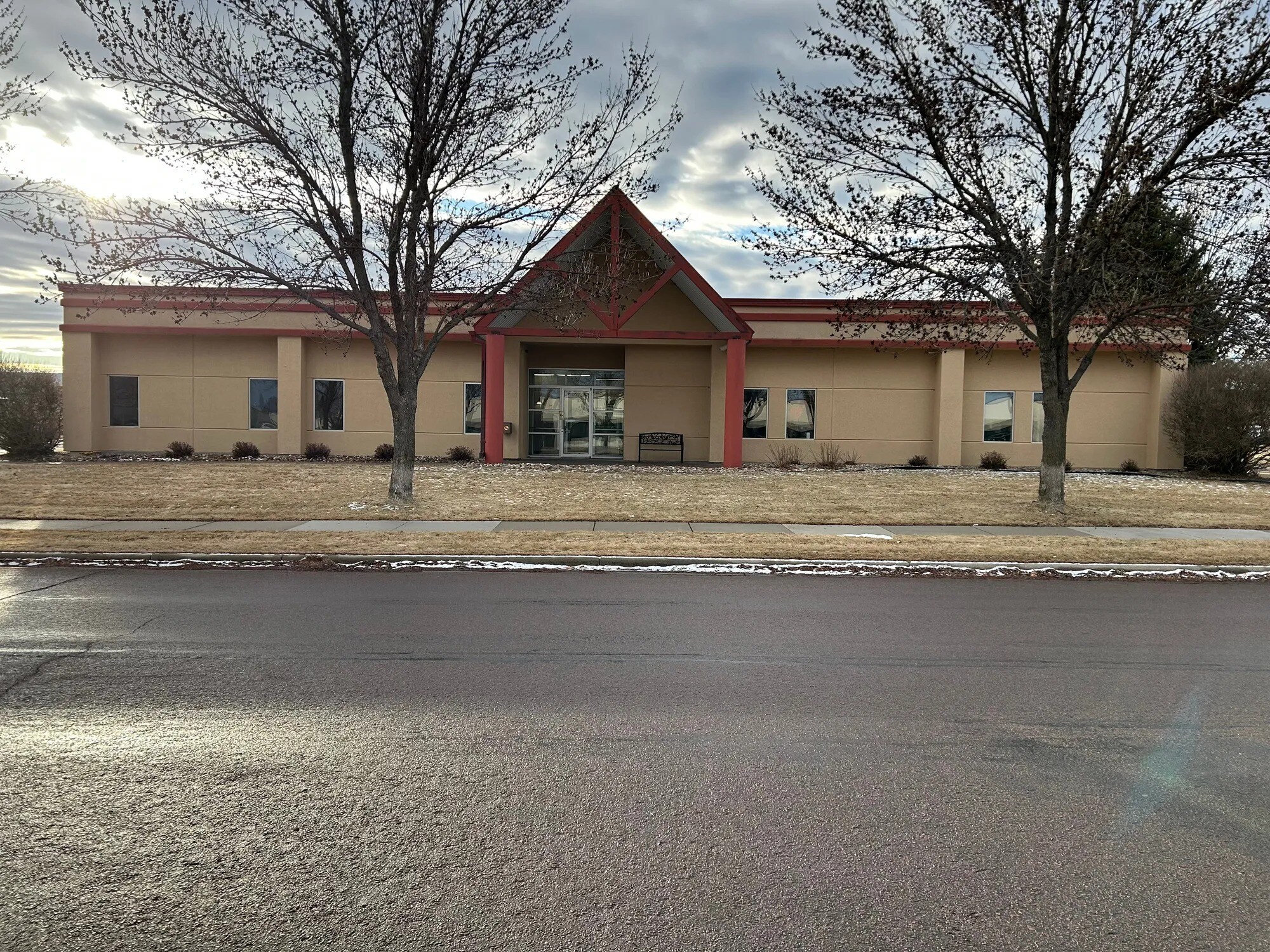 4205 W 53rd St, Sioux Falls, SD à louer Photo de l’immeuble– Image 1 sur 18