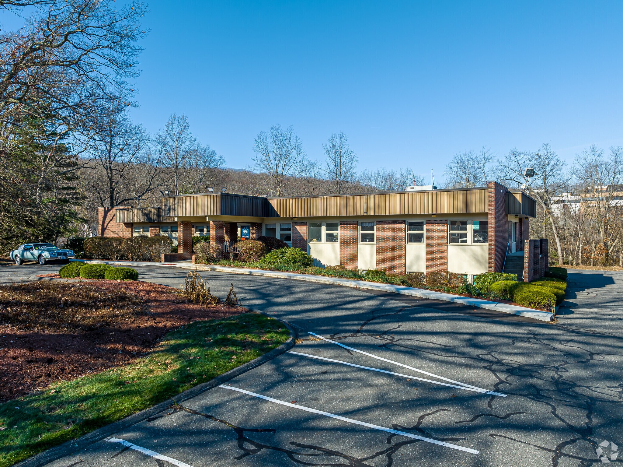 714 Chase Pky, Waterbury, CT à louer Photo principale– Image 1 sur 16