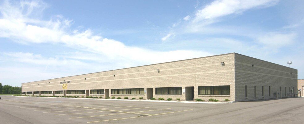 1030-1032 N Crooks Rd, Clawson, MI à louer - Photo de l’immeuble – Image 3 sur 8