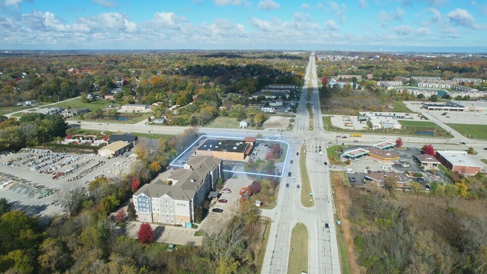 9527 S 27th St, Franklin, WI à vendre - Vidéo sur l’annonce professionnelle – Image 2 sur 6