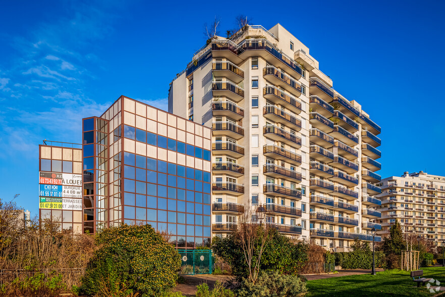 2 Rue Sainte-Marie, Courbevoie à louer - Photo de l’immeuble – Image 2 sur 7