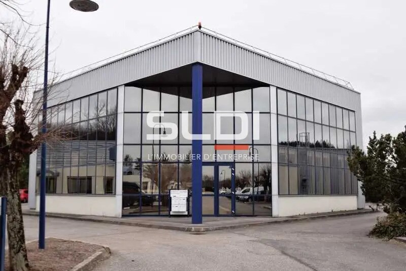 Bureau dans Saint-Genis-Laval à louer - Photo de l’immeuble – Image 1 sur 4