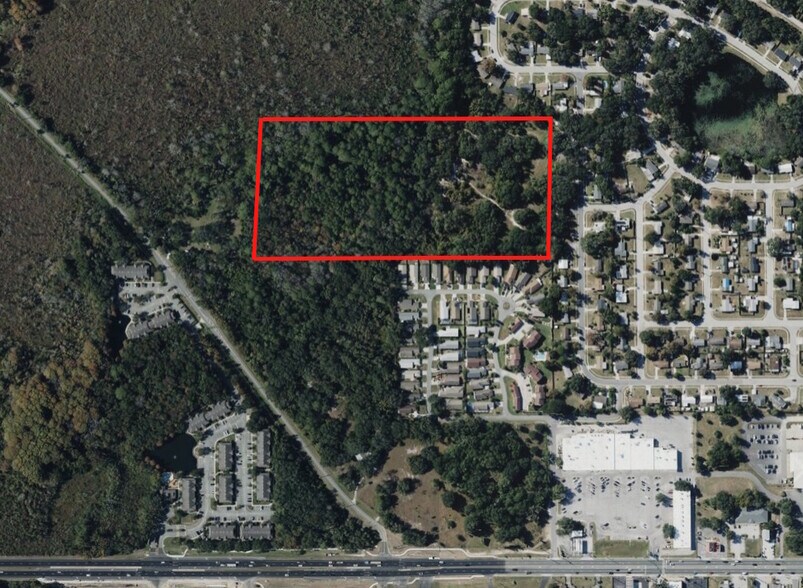 Hampton / Cardiff, Leesburg, FL à vendre - Photo de l’immeuble – Image 2 sur 4