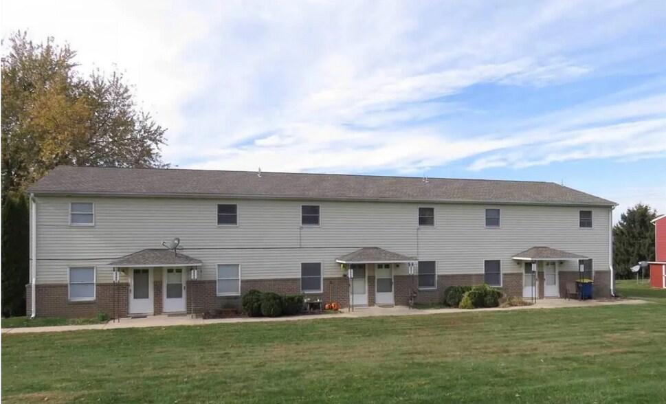 6892-6902 Reynolds Mill Rd, Seven Valleys, PA à vendre - Photo de l’immeuble – Image 2 sur 3