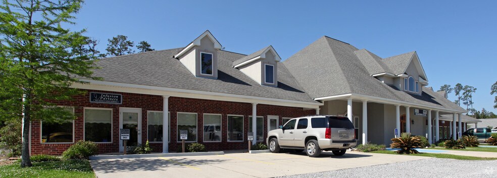 112 Innwoods Dr, Covington, LA à louer - Photo principale – Image 1 sur 6
