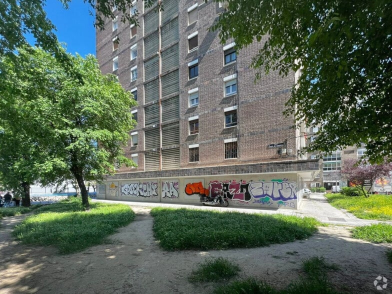 View Photo