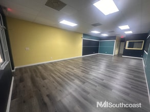 6196-6202 SE Federal Hwy, Stuart, FL à louer Photo intérieure– Image 2 sur 9