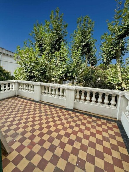 Bureau dans Marseille à louer - Photo de l’immeuble – Image 3 sur 6