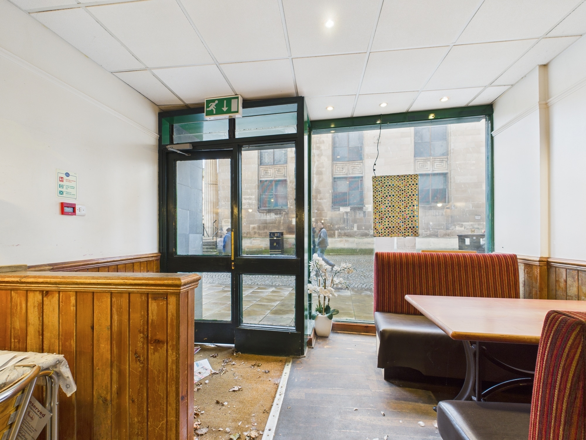 106-108 High St, Elgin à louer Photo intérieure– Image 1 sur 5