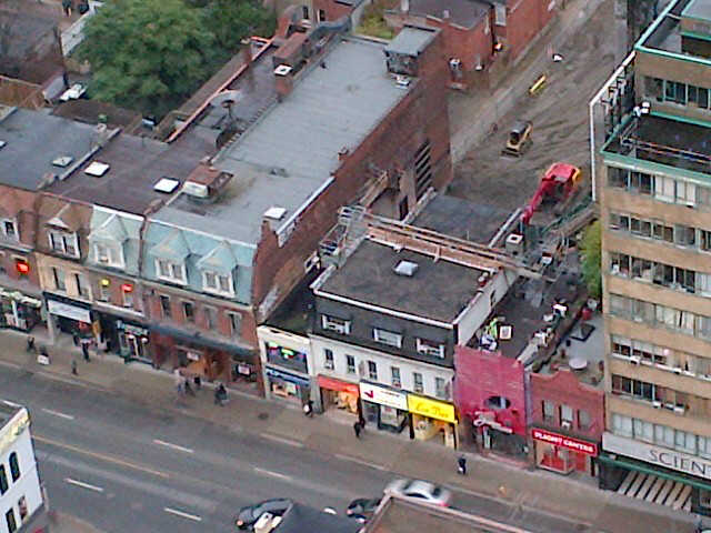 680 Yonge St, Toronto, ON à louer - Aérien – Image 2 sur 3