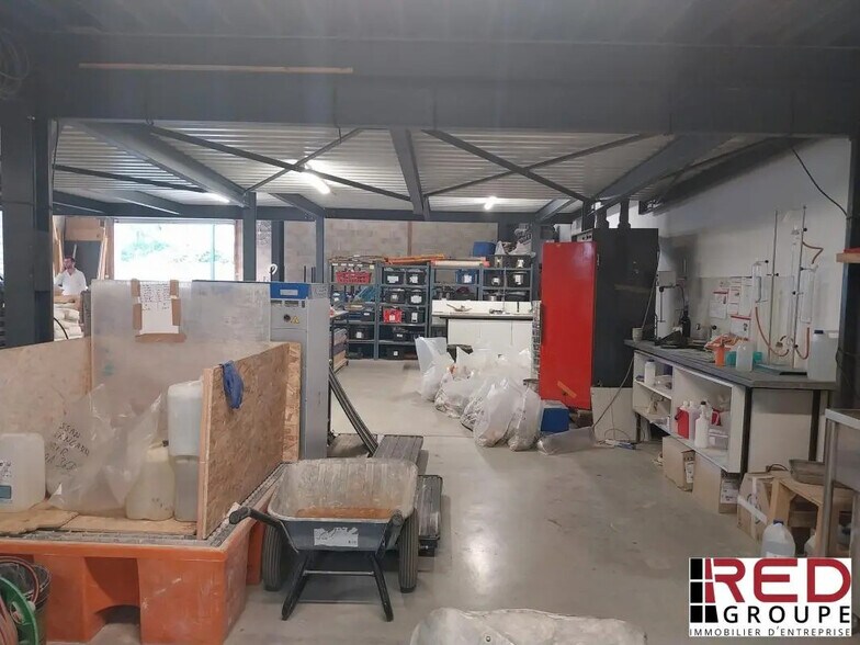 Industriel/Logistique dans Bouc-Bel-Air à louer - Photo de l’immeuble – Image 2 sur 8