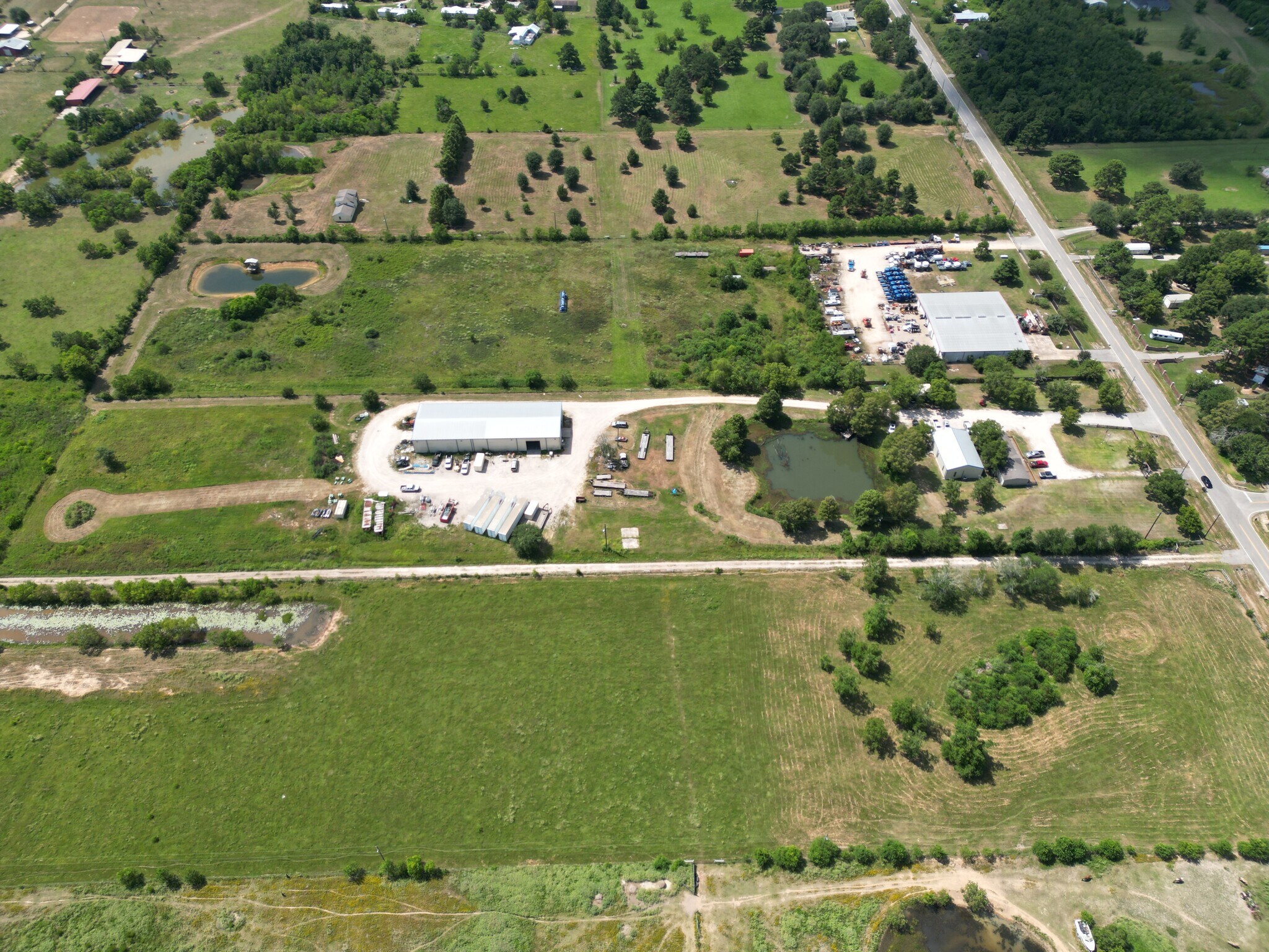 21310 Binford Rd, Waller, TX à vendre Photo de l’immeuble– Image 1 sur 4