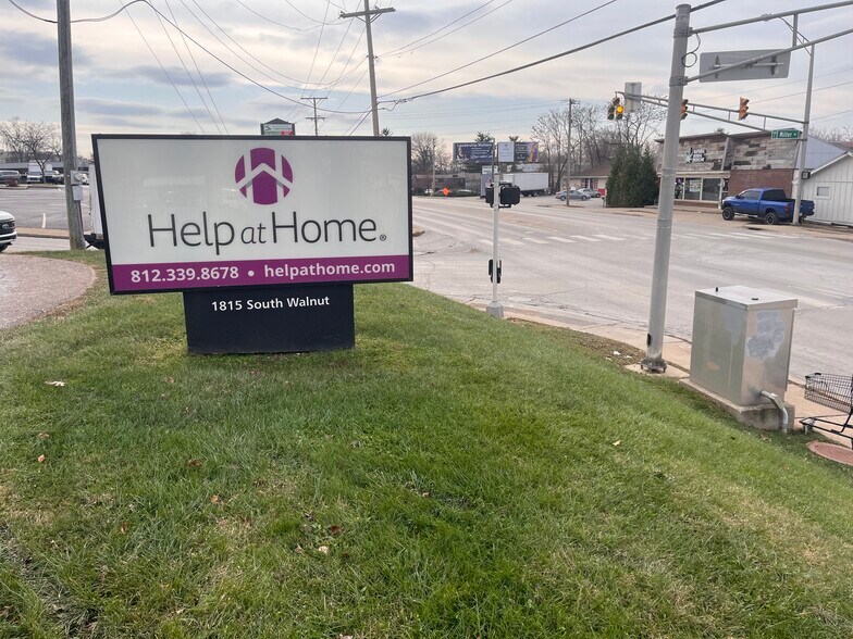 1815 S Walnut St, Bloomington, IN à vendre - Photo de l’immeuble – Image 3 sur 18