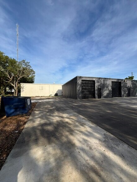 230 W Marvin Ave, Longwood, FL à louer - Photo de l’immeuble – Image 3 sur 5