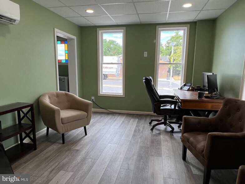 494 E King St, Shippensburg, PA à vendre - Photo de l’immeuble – Image 2 sur 6