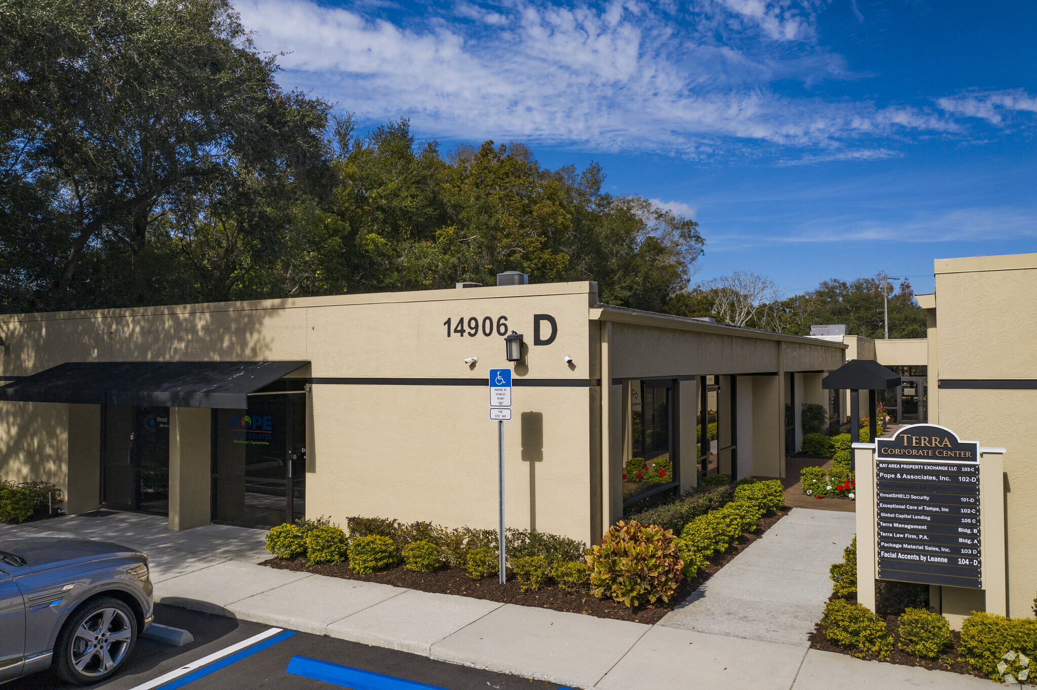 14902 Winding Creek Ct, Tampa, FL à louer Photo principale– Image 1 sur 19