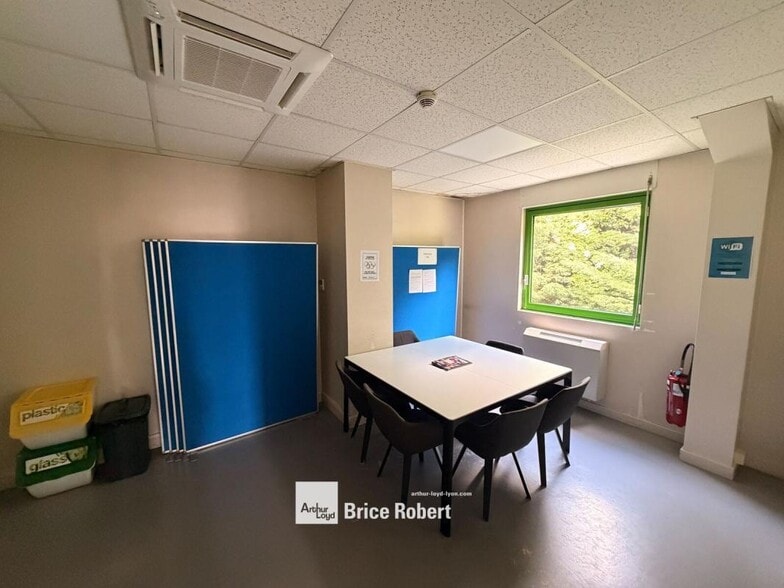 1 Rue De La Chaudanne, Grézieu-la-Varenne à louer - Photo intérieure – Image 2 sur 13
