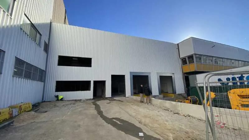 Local d’activités dans Rosny-sous-Bois à louer Photo principale– Image 1 sur 2