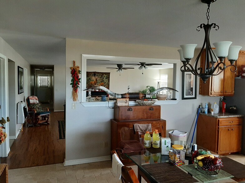 4361 E Highway 3, Atoka, OK à louer - Photo intérieure – Image 3 sur 19