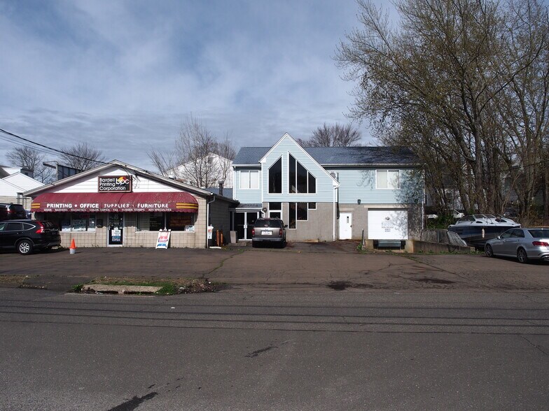 42 Michael St, East Haven, CT à vendre - Photo de l’immeuble – Image 3 sur 10