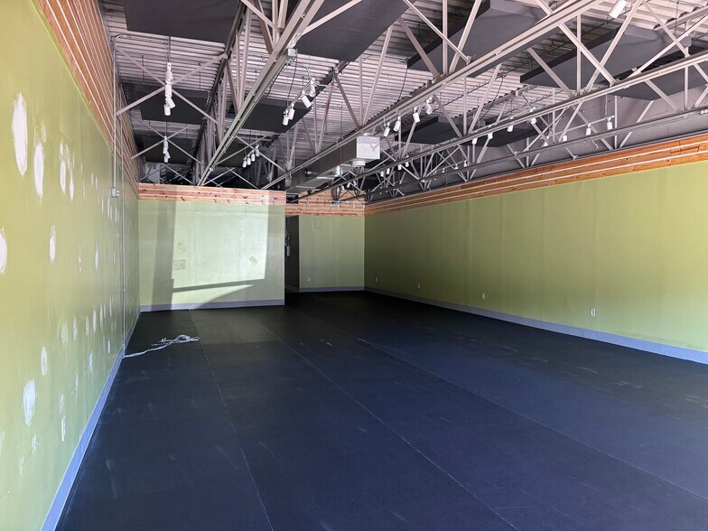 199 John W Morrow Jr Pky, Gainesville, GA à louer - Photo de l’immeuble – Image 3 sur 6