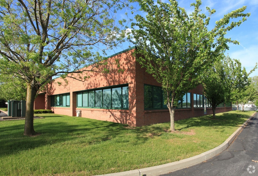 3300 Vickery Rd, Syracuse, NY à louer - Photo de l’immeuble – Image 2 sur 10