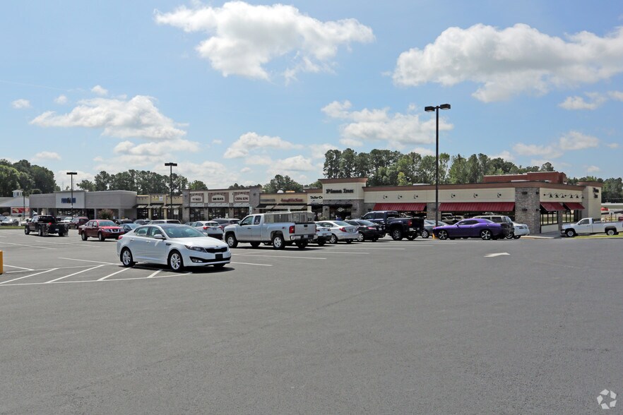 1461 Hunter Hill Rd, Rocky Mount, NC à louer - Photo de l’immeuble – Image 3 sur 5