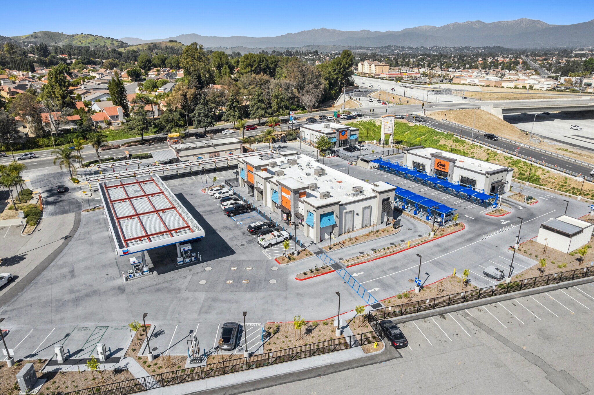 42-44 Rio Rancho Road, Pomona, CA à vendre Photo principale– Image 1 sur 9