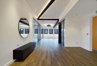 Arcadia Ave, Londres à louer Photo intérieure– Image 2 sur 4