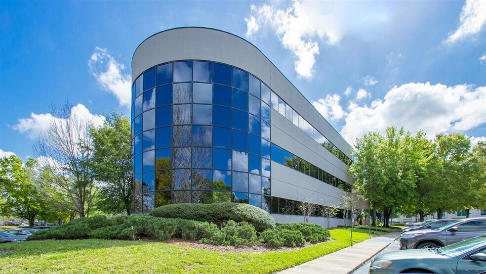 7350 Sand Lake Commons Blvd, Orlando, FL à vendre - Photo principale – Image 1 sur 4