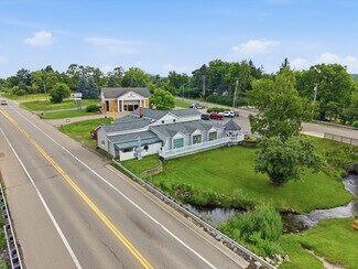Plus de détails pour 425 S Ortonville Rd, Ortonville, MI - Local commercial à vendre