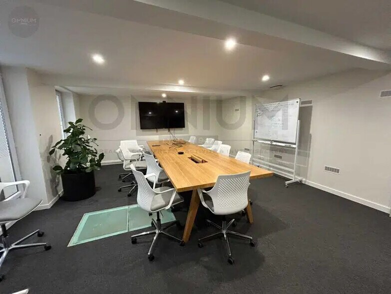 Bureau dans Lyon à louer - Photo de l’immeuble – Image 3 sur 13