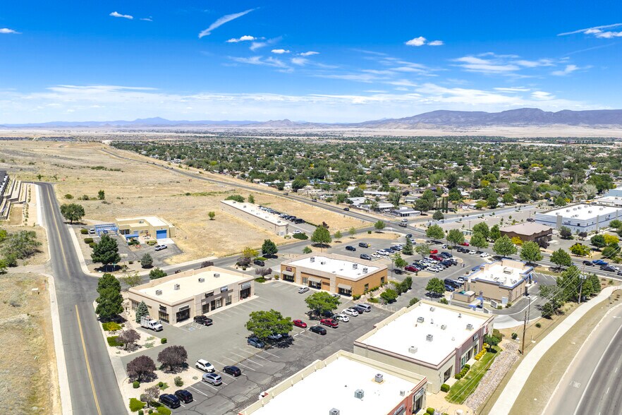 2517 N Great Western Dr, Prescott Valley, AZ à vendre - Photo de l’immeuble – Image 2 sur 45