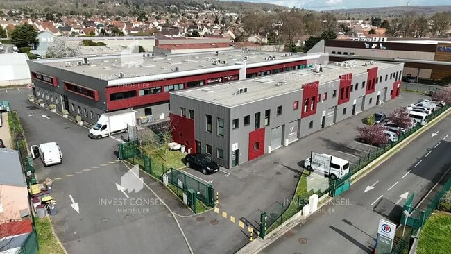 Plus de détails pour Local d'activités à louer