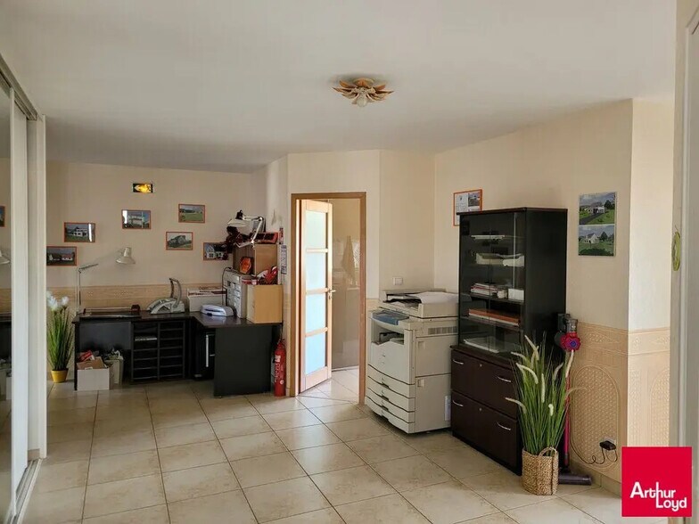 Bureau dans Le Mans à louer - Photo de l’immeuble – Image 1 sur 3