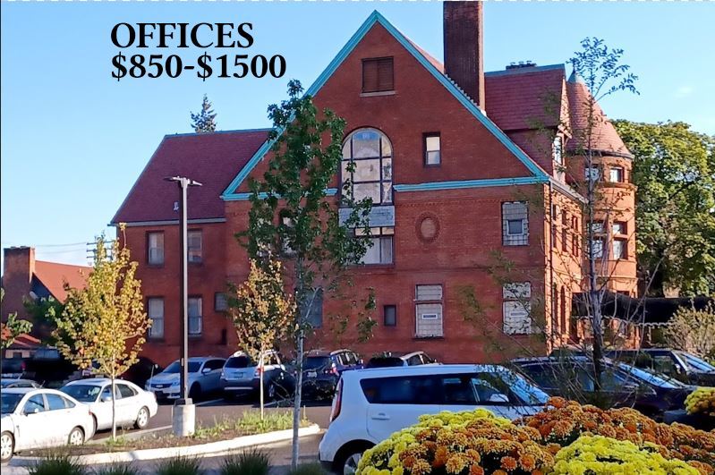 2921 E Jefferson Ave, Detroit, MI à louer - Photo de l’immeuble – Image 1 sur 11