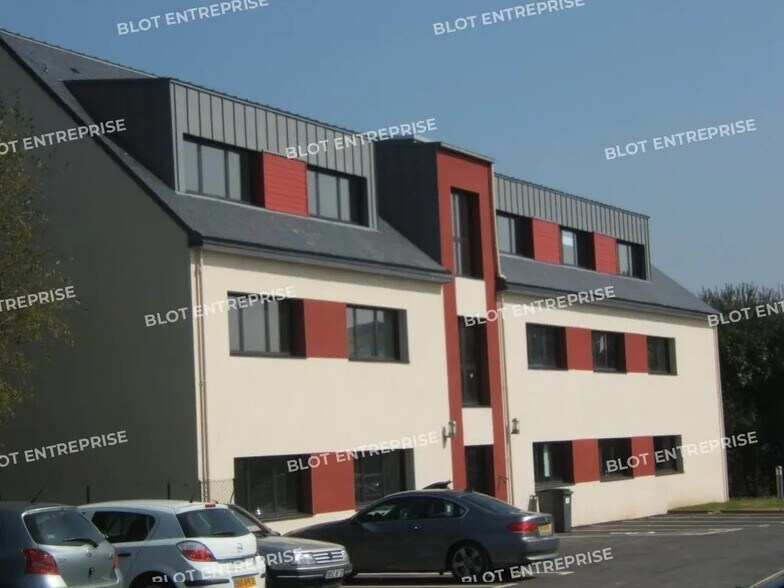 Bureau dans Cesson-Sévigné à vendre - Photo de l’immeuble – Image 1 sur 4