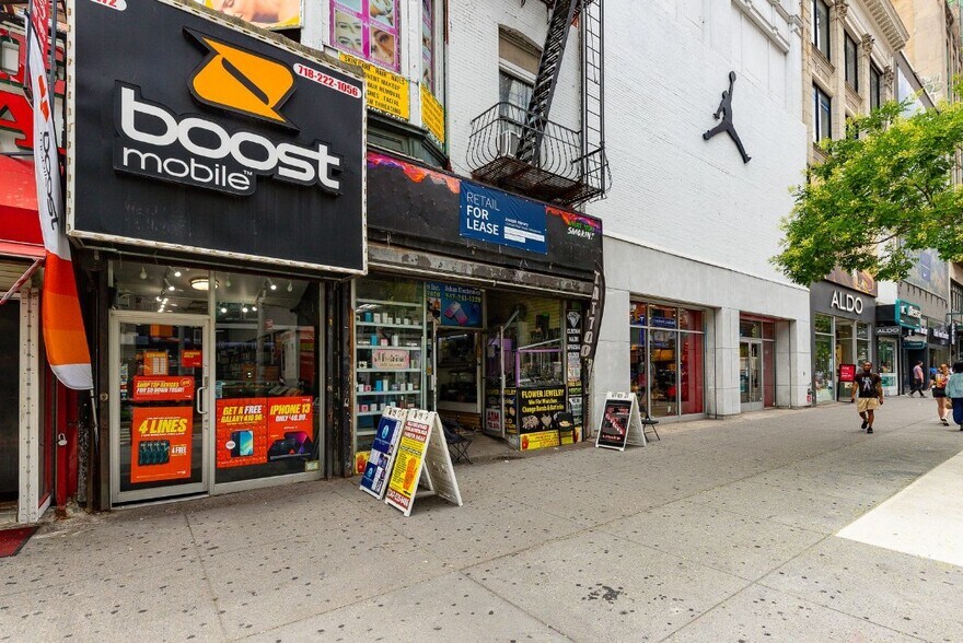 472 Fulton St, Brooklyn, NY à louer - Photo de l’immeuble – Image 3 sur 7