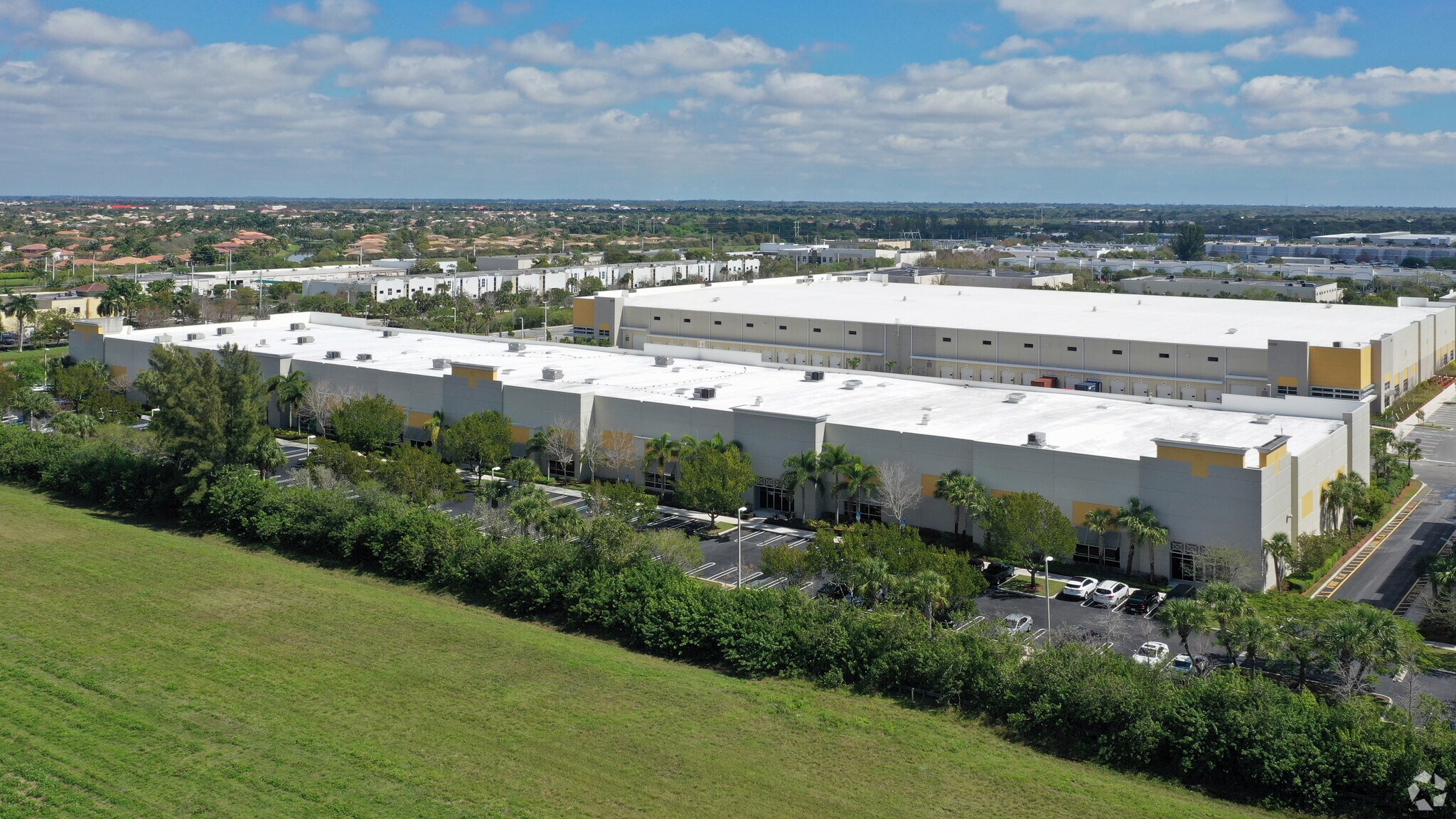 4050 NW 126th Ave, Coral Springs, FL à louer Photo principale– Image 1 sur 12